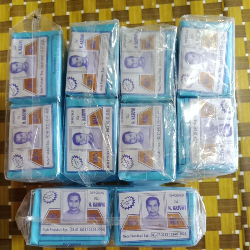 

Terasi udang H. kasuwi khas tuban 1kg/10pcs