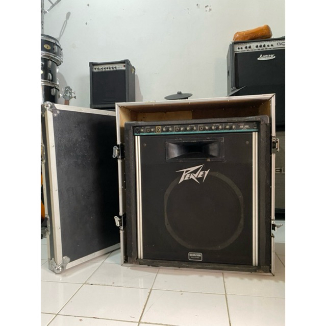 Peavey KB300 U S A / Ampli keyboard