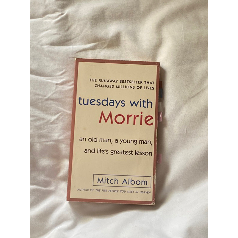 Tuesday with Morrie [English Book] - Preloved Novel