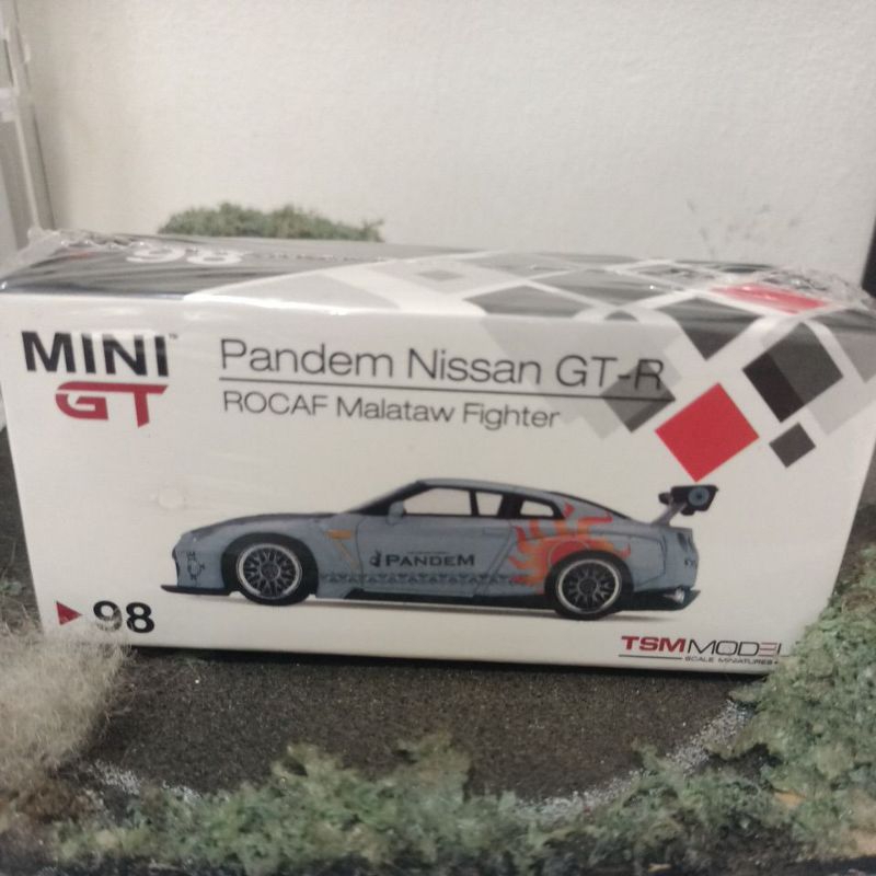 Mini GT#098 Pandem Nissan GT-R - ROCAF Malataw Fighter (Free Protektor)