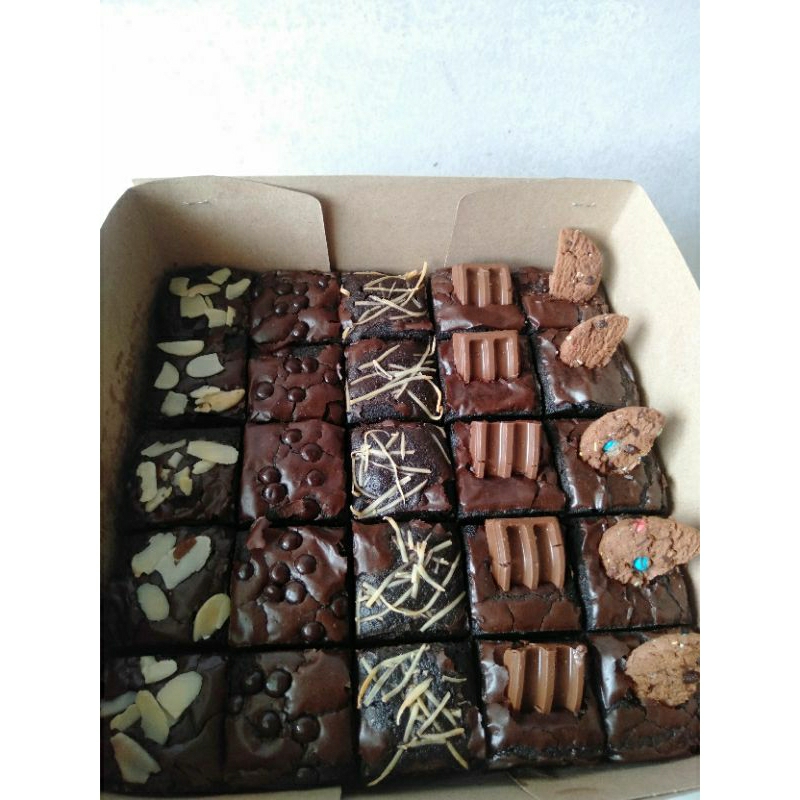 

Fudgy Brownie Shiny Crust