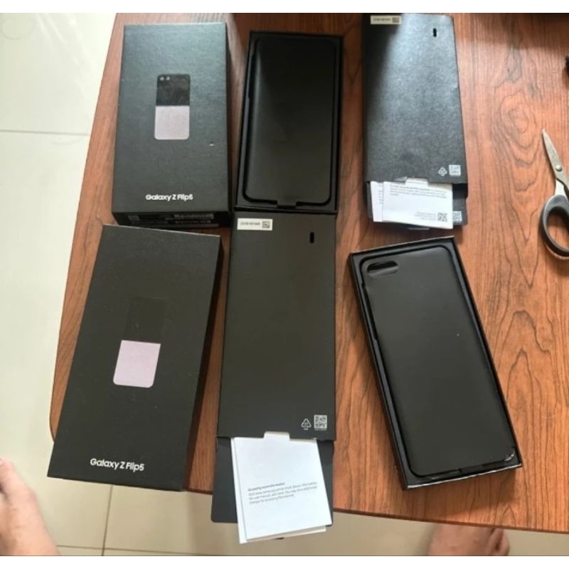 dus original copotan samsung galaxy z flip5 flip 5