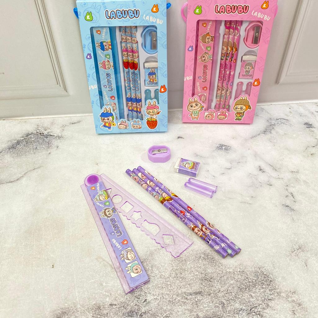 

Set Alat Tulis 5 in 1 Karakter Kartun Viral Cover Alat Tulis Labubu Lucu Bisa COD