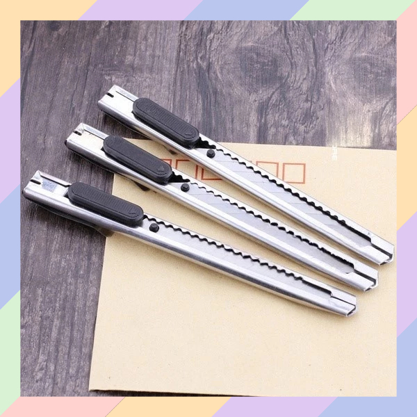 

BG54 Cutter STAINLESS STEEL KECIL Alat Potong Kertas Pisau Pemotong Alat Tulis Kantor Kater Gunting Paket 42B0