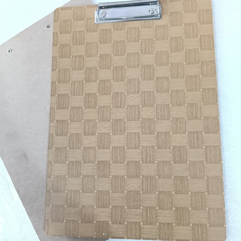 

CLIPBOARD - PAPAN UJIAN KAYU F4