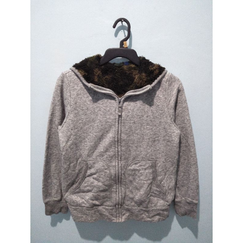 jaket zipper hoodie uniqlo bulu sherpa abu abu second original