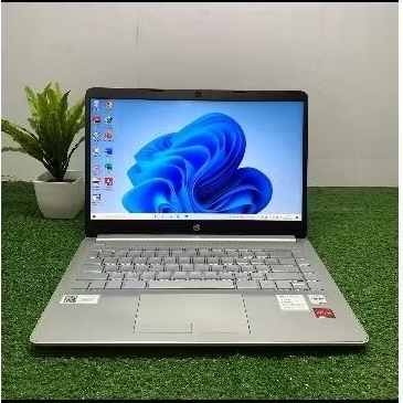 Laptop HP 14S RAM 8GB SSD 256GB BERGARANSI