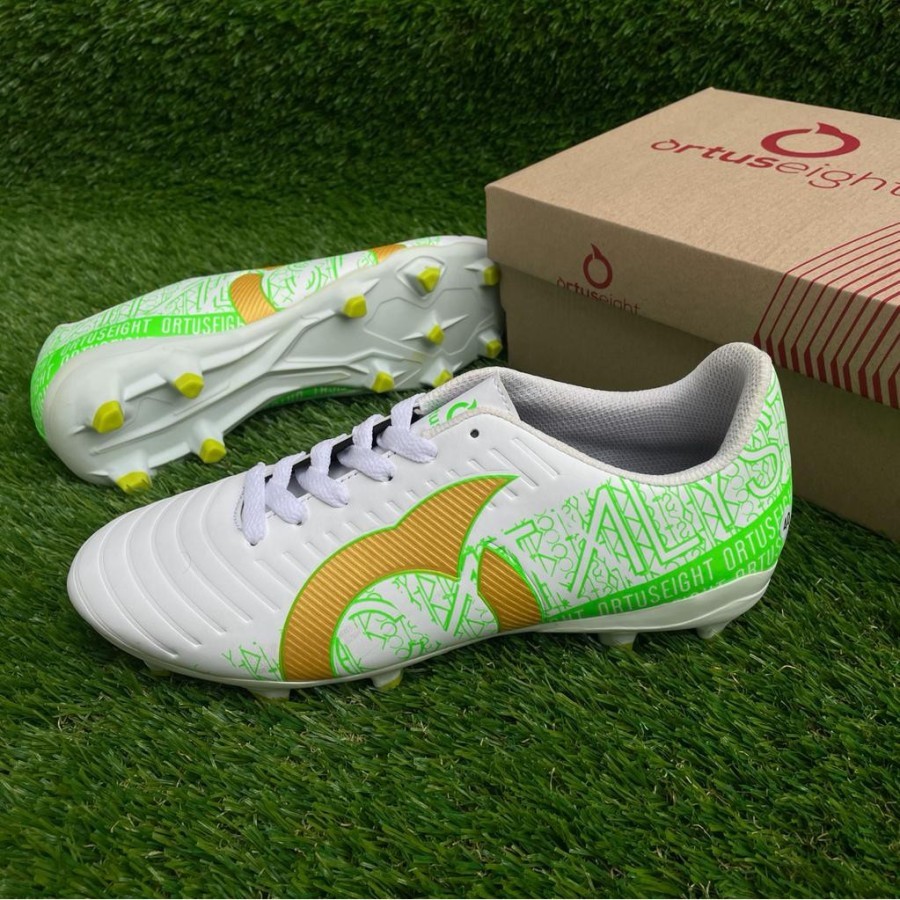 Sepatu Sepak Bola Ortuseight Catalyst Cypher In Putih Premium - Putih, 39/43