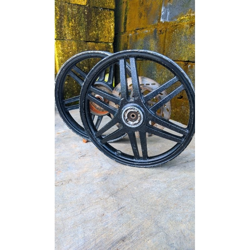 VELG VELEK RESING SUZUKI SPIN ORIGINAL COPOTAN