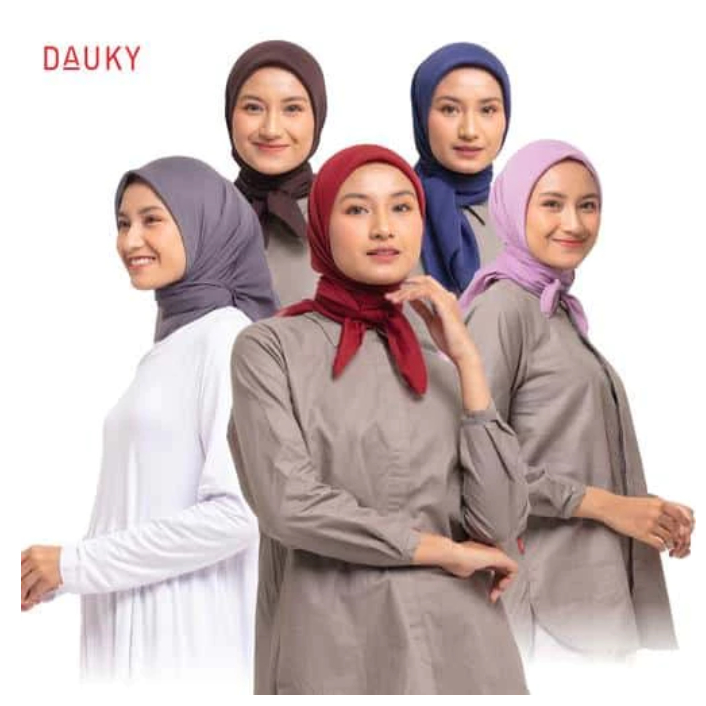 Jilbab Dauky Segi Empat Polos Voal Plain Scarf