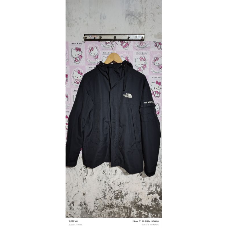Tnf SS size 90 like a new