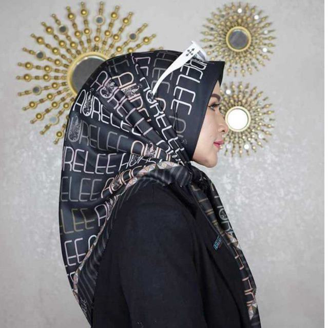 Jilbab Segi Empat Motif Branded Original