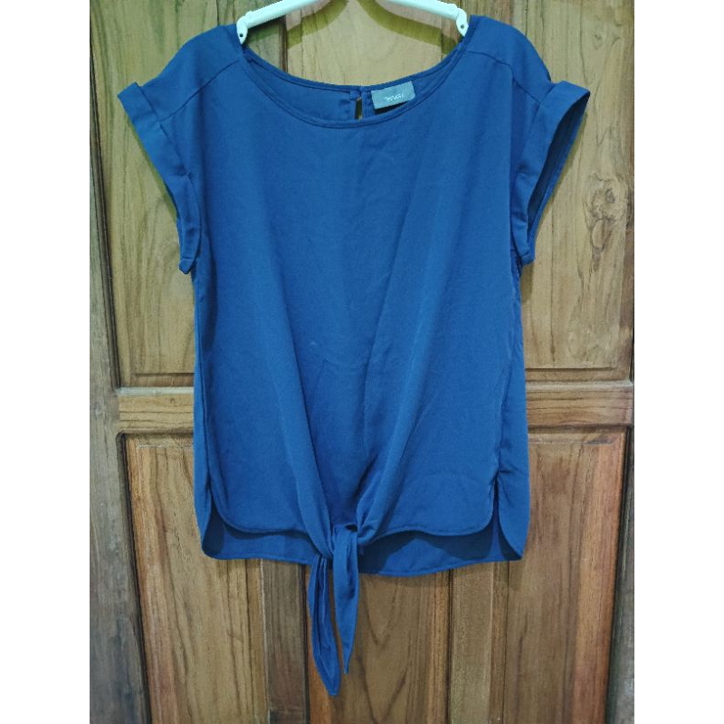 Atasan Polos Sifon Tanpa Lengan Warna Biru Navy Preloved