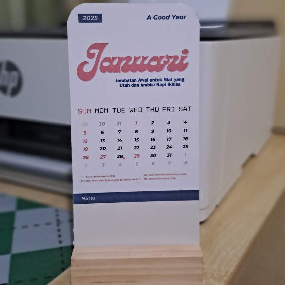 

Kalender meja tahun 2025 - Kalender Mini Aesthetic - Dudukan kayu - Bisa pilih bulan - Planner