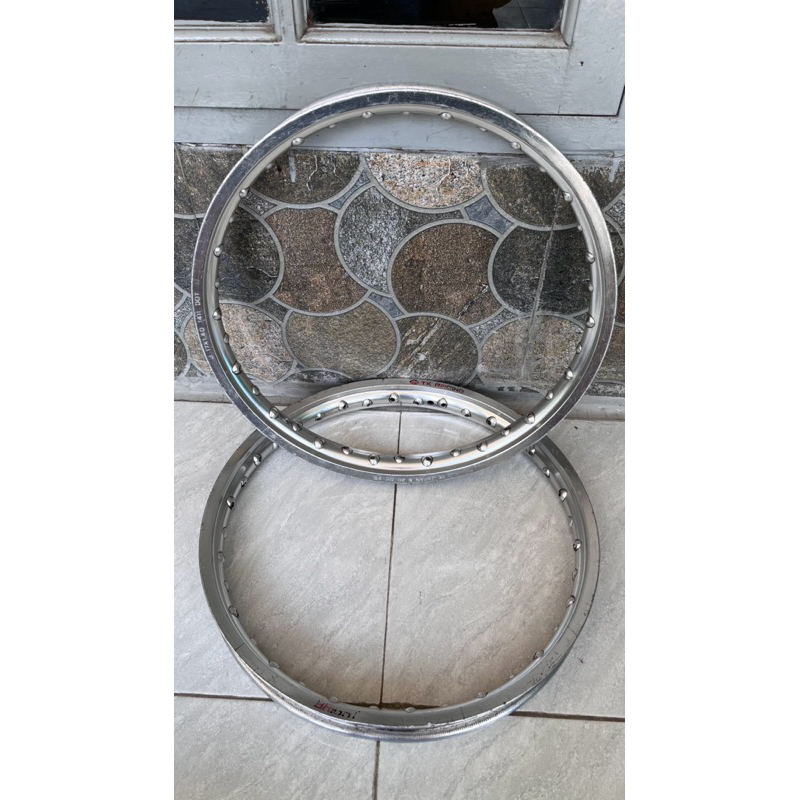 Velg TK Japan ring 17 original silver 1.40 x 1.40 lebar