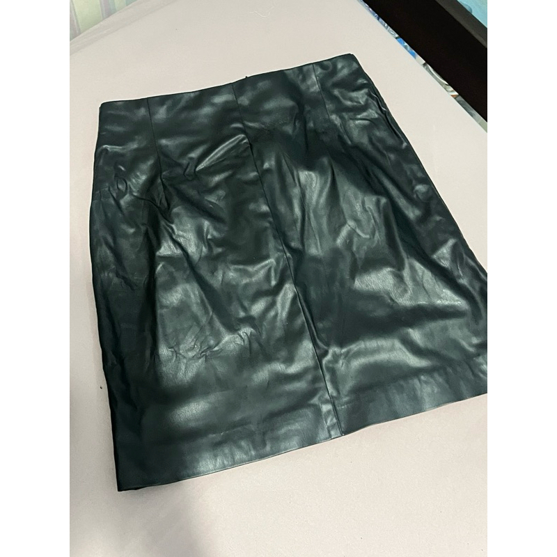 preloved rok leather hnm