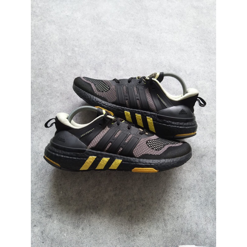 Sepatu Adidas Ultraboost Black Second Size 40