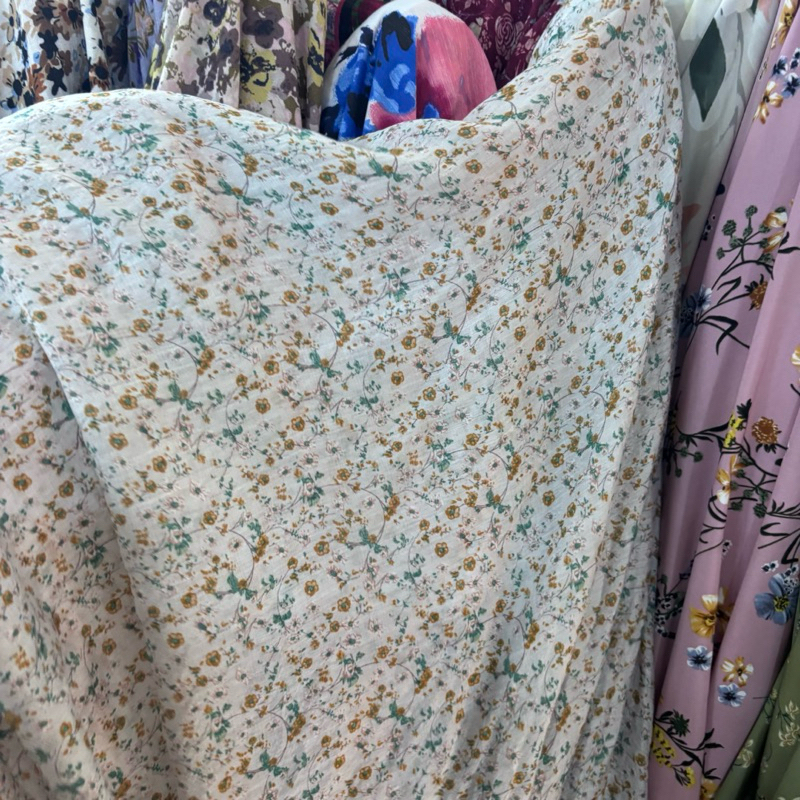 kain katun Silky premium motif bunga - kain silky premium - kain silky motif bunga - kain katun Bang