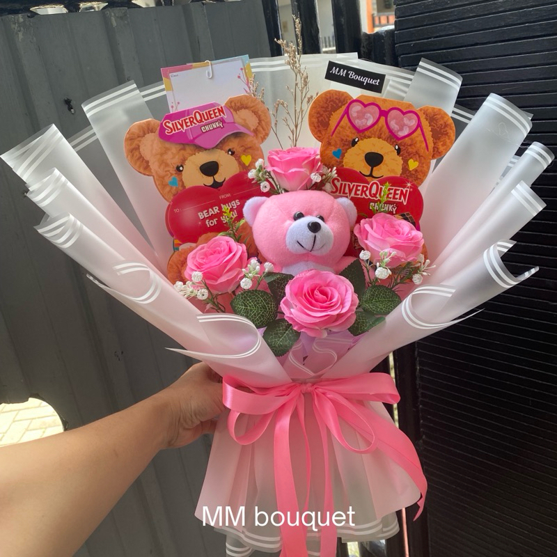 

buket coklat silverqueen boneka -buket coklat valentine-buket valentine buket wisuda ulang tahun Anniversarry