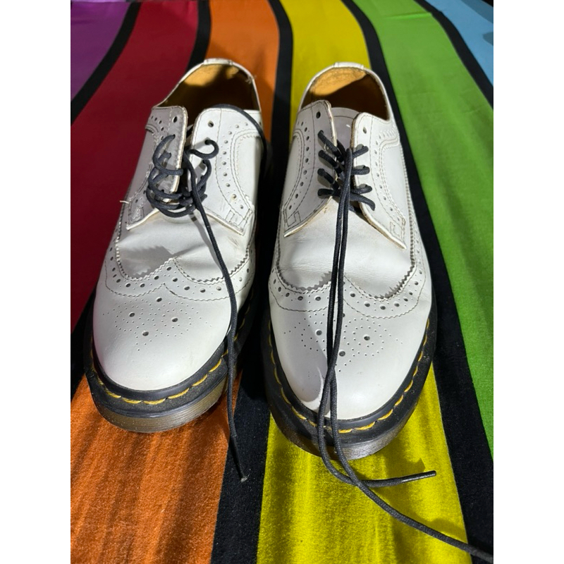 DR MARTENS BROGUEST WINGTIP