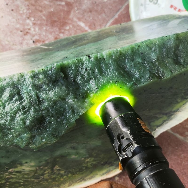 Bongkahan Batu Giok 16kg