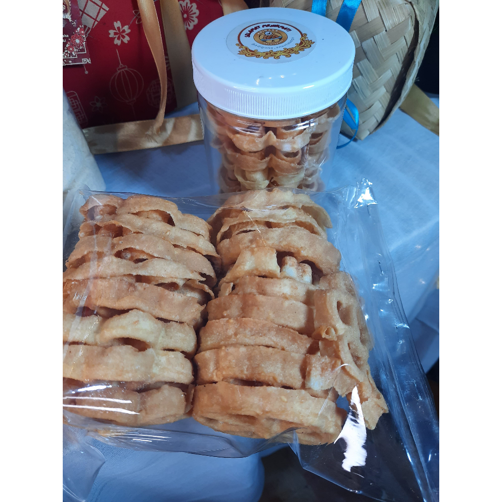 

PROMO! Kue Kembang Goyang Gurih & Manis – Snack Tradisional Nusantara