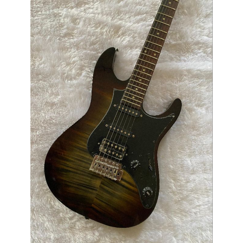 Gitar Ibanez AZ custom