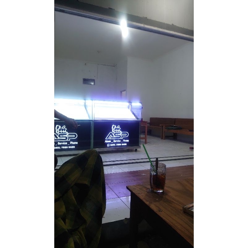 Etalase hp etalase konter hp second rasa baru bahan plat besi