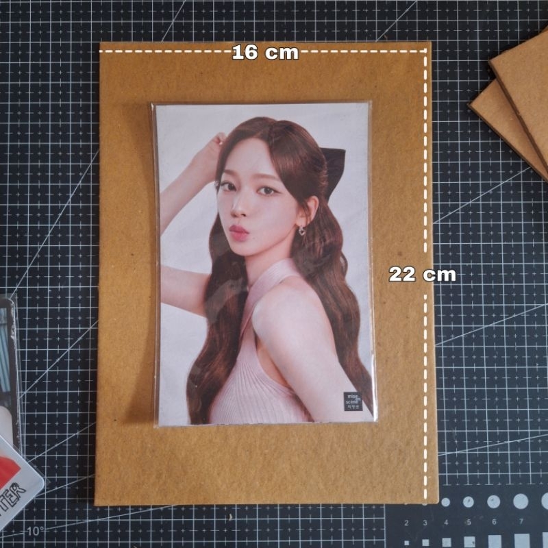 

[1 PCS] Yellowboard 16x22cm Packing Photocard Yellow Board Kuning Tebal 2mm Cardboard