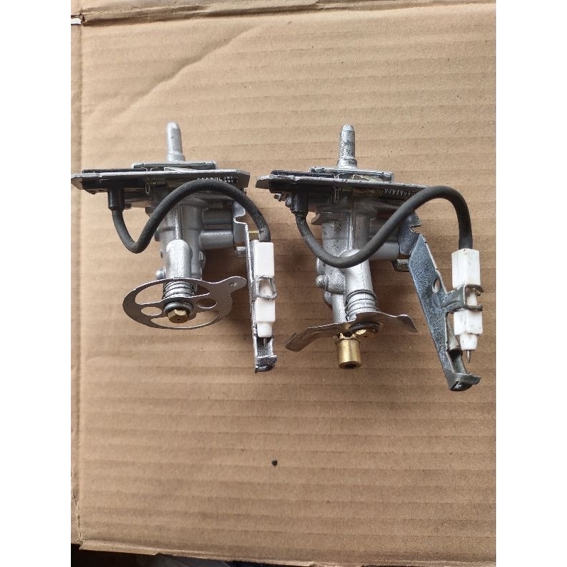 mesin pemetik kompor gas rinnai 2 tungku tipe 602 sekali cetrek yang ada api lilin y rekondisi 1 set