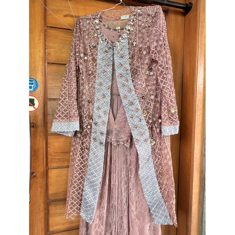Ivory Studio NEW IN BOX dress brukat kebaya full manik bordir kondangan new