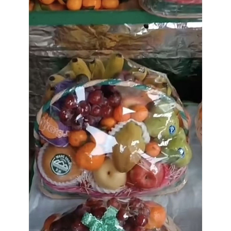 

Parcel buah segar/ hampers buah/ hantaran buah/ seserahan buah