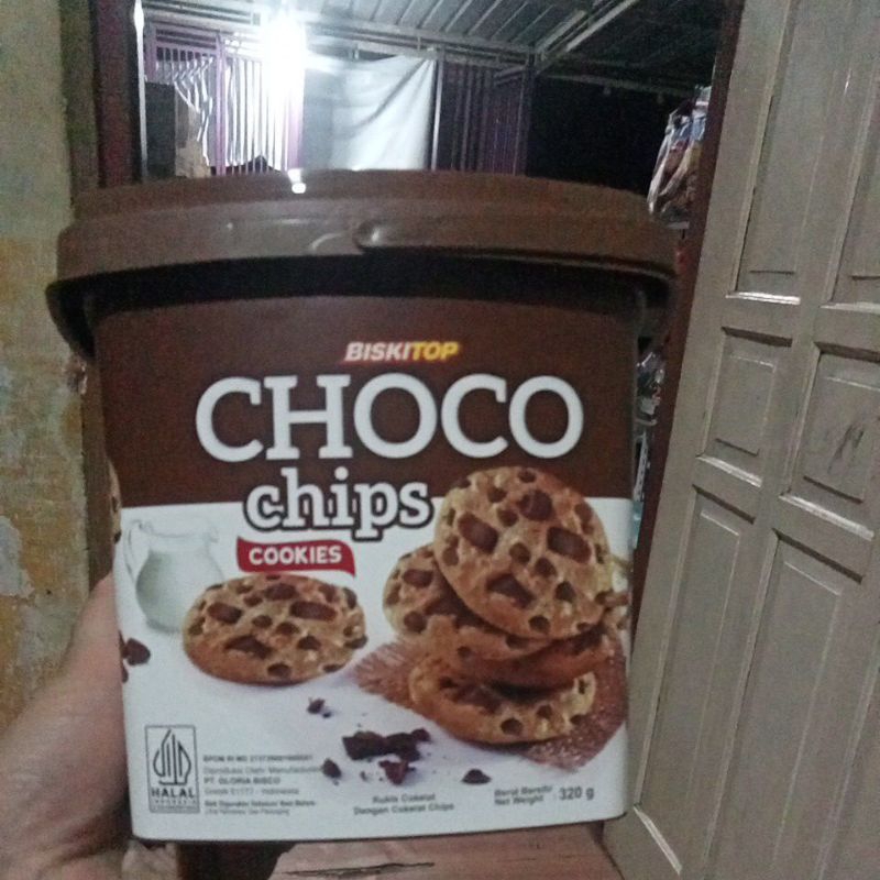 

BISKITOP CHOCO Chips cookies 320gram