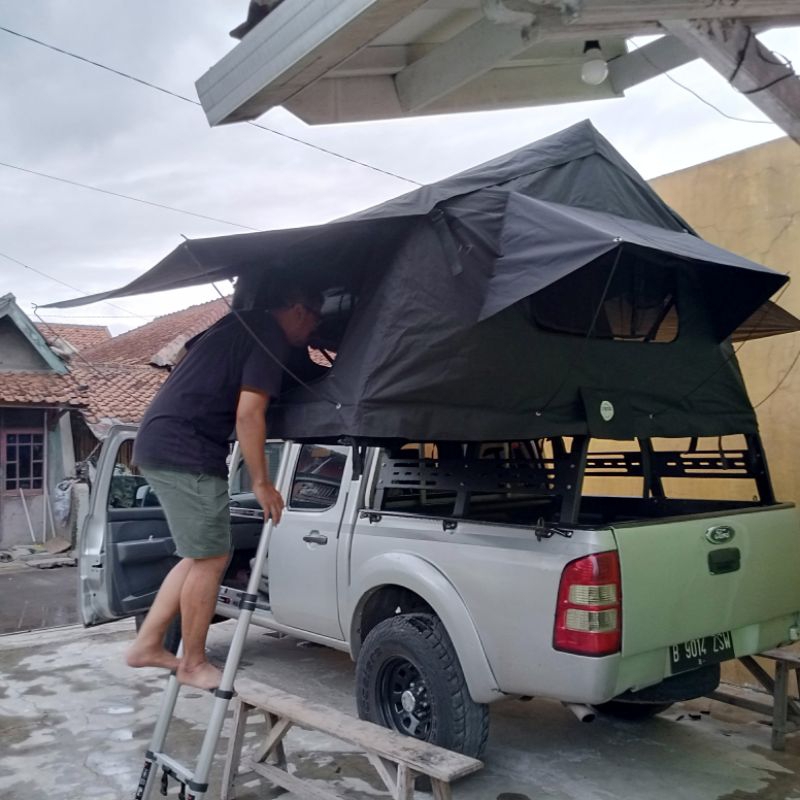Rooftop tents