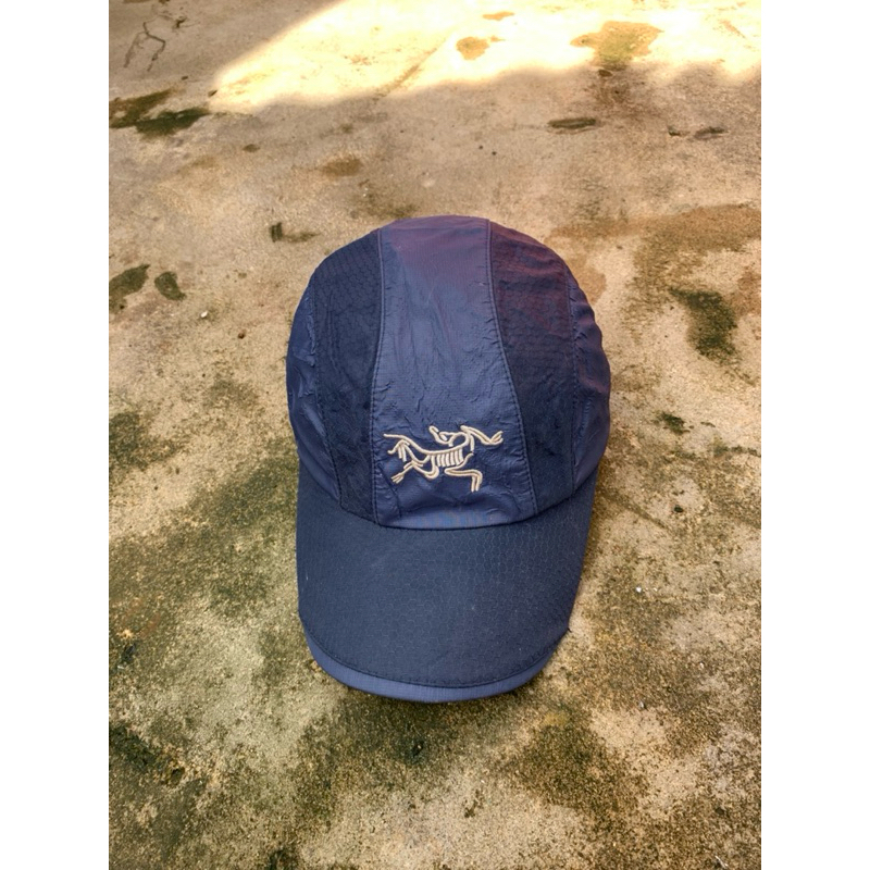 topi outdoor ARCTERYX