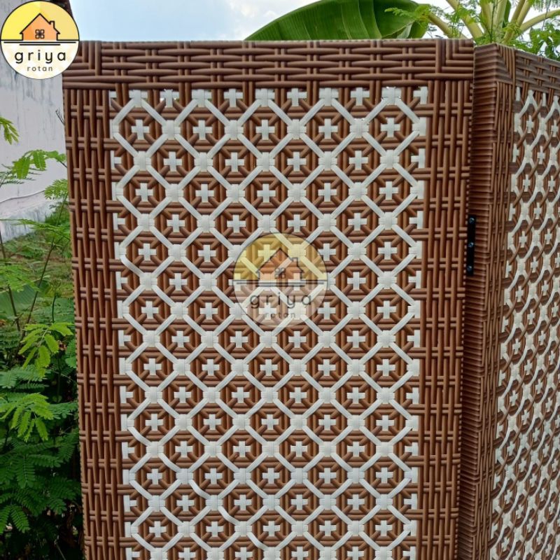 Pembatas Ruangan Penyekat Ruangan Rotan Sintetis Minimalis Modern