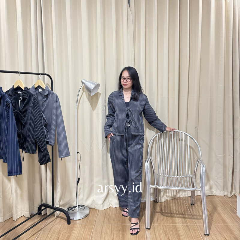 Arsyy.id - Vania one set blazer & Kulot | korean blazer | crop blazer | Kulot Salur | Blazer Semi Wo