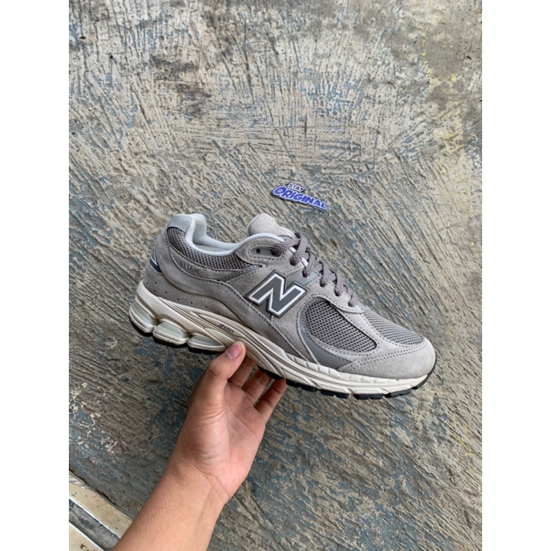 new balance 2002r marblehead