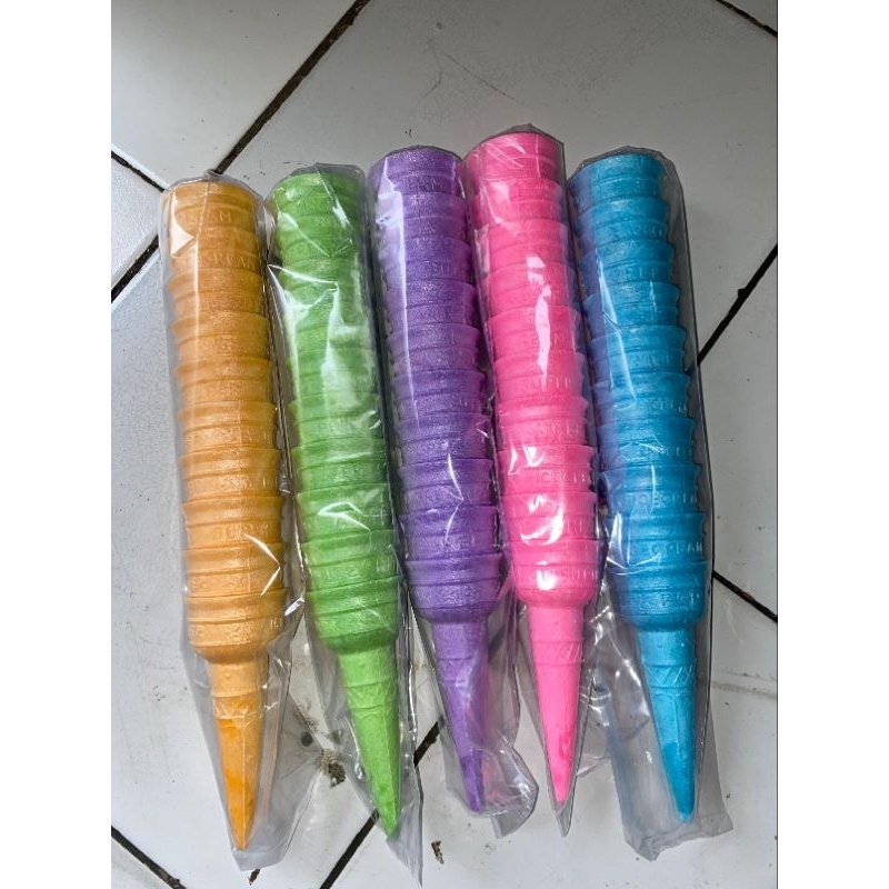 

cone ice cream/wafer eskream/corong eskrim