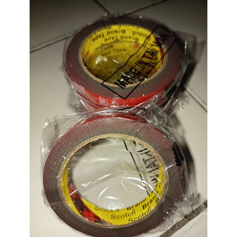 

Double Tape 3M VHB 12 mm x 4,5 m ORIGINAL DOUBLE FOAM TAPE