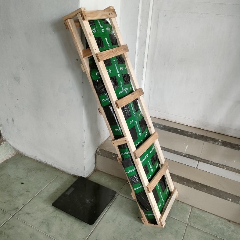 

Packing Kayu Tambahan Lampu Neon Sign Paket Custom Lampu