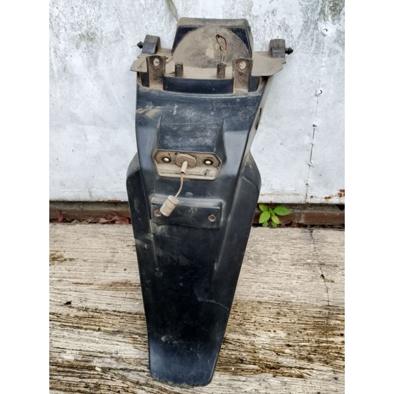 spakbor belakang bajaj Pulsar 180 ug3 original bekas, spakbor belakang bajaj Pulsar 180 original cop