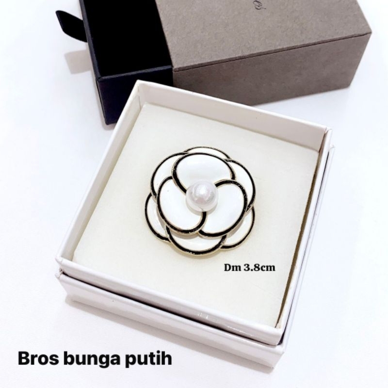 Bros import  cantik untuk hiasan baju di dada kualitas Import Peniti Baju Import swarovsky bros Swar