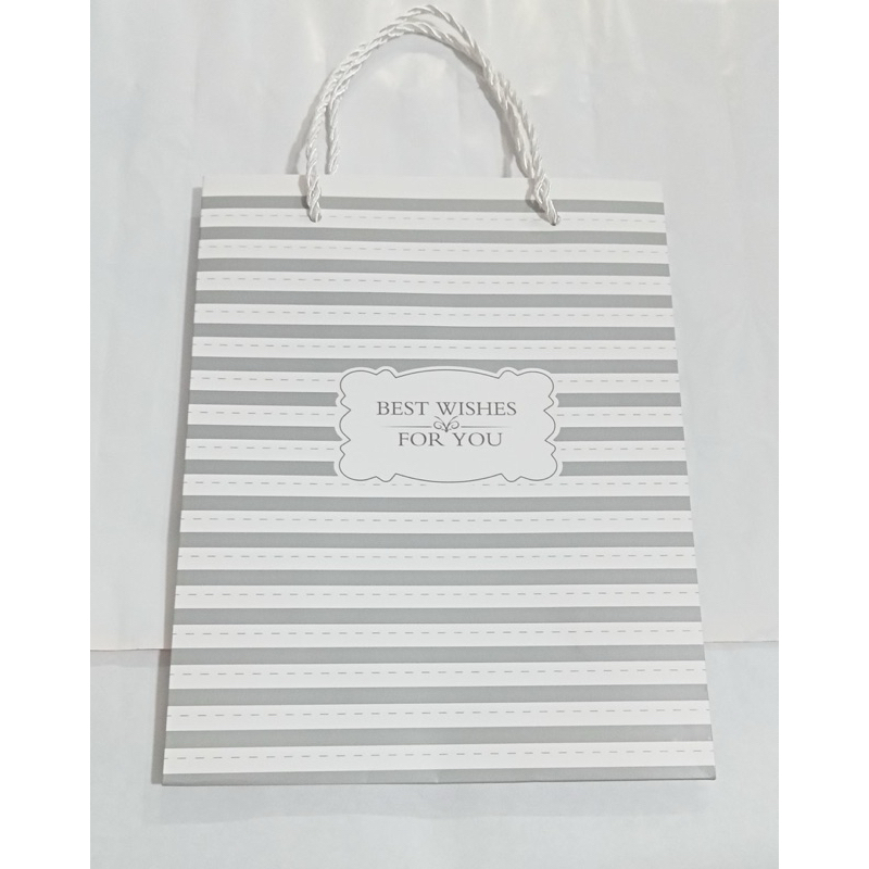 

Paperbag ukuran M