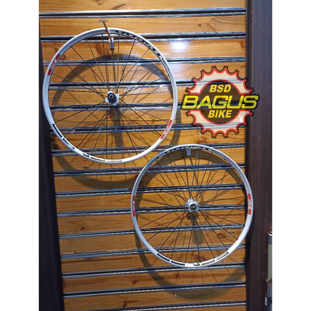 DT Swiss Wheelset 26 L FW  TRICON M1700 c.lock all purpose mtb wheel raw aluminium