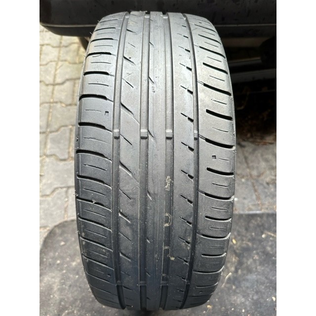 Ban Mobil Falken ZE 914 215/65 R16