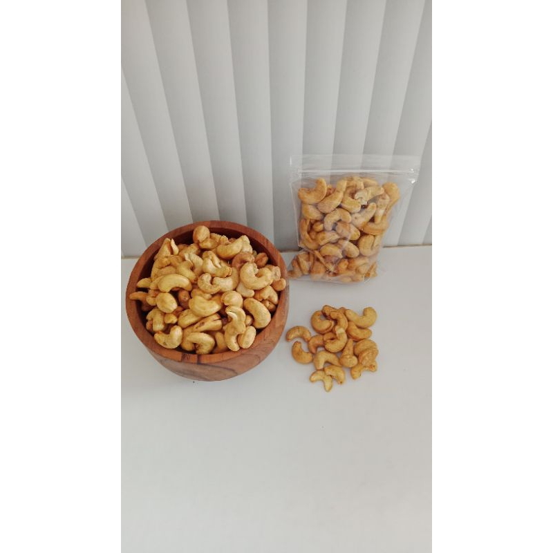 

Kacang Mede
