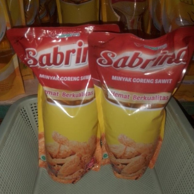 

Sabrina Minyak Goreng Sawit