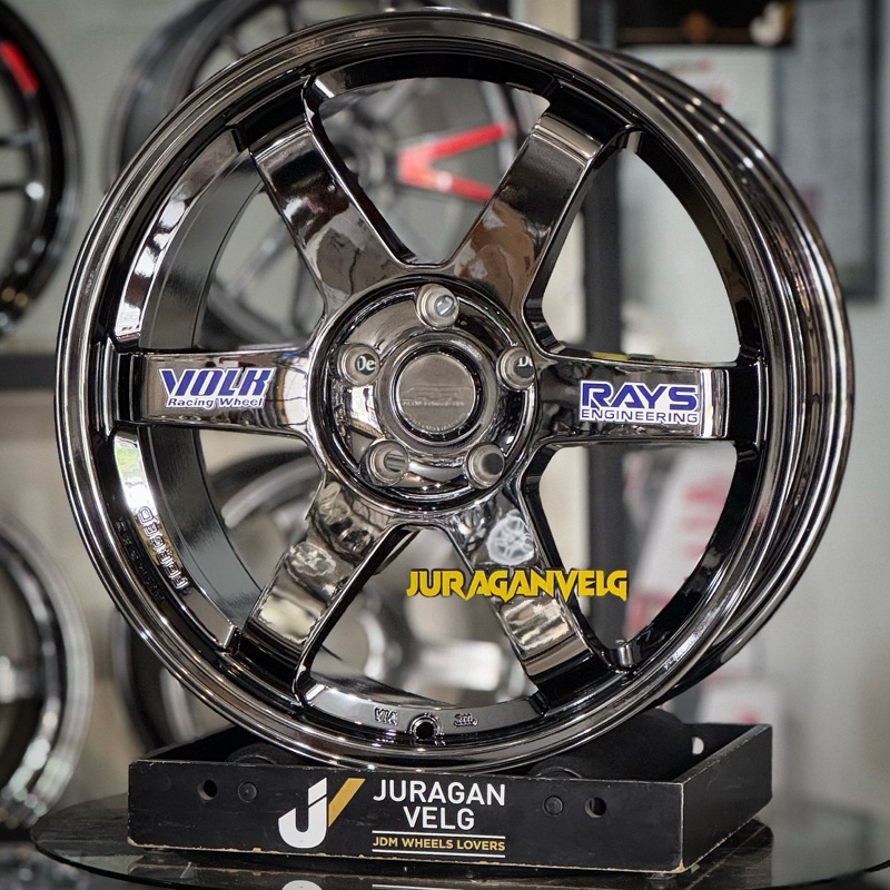 te37 R18 Black chrome Innova Reborn