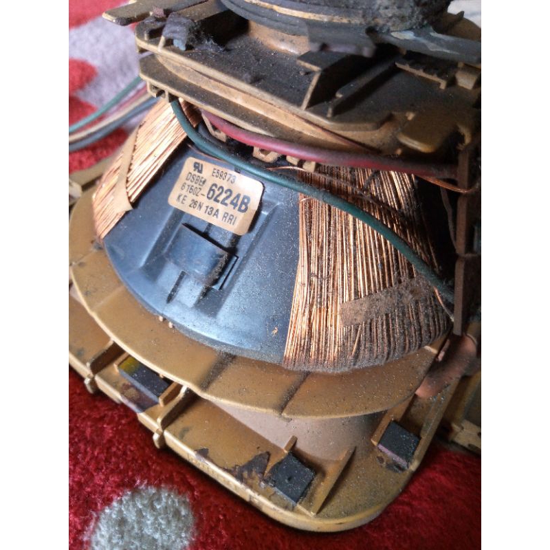 yoke, konde TV tabung slim 21inc merk Sharp EW.